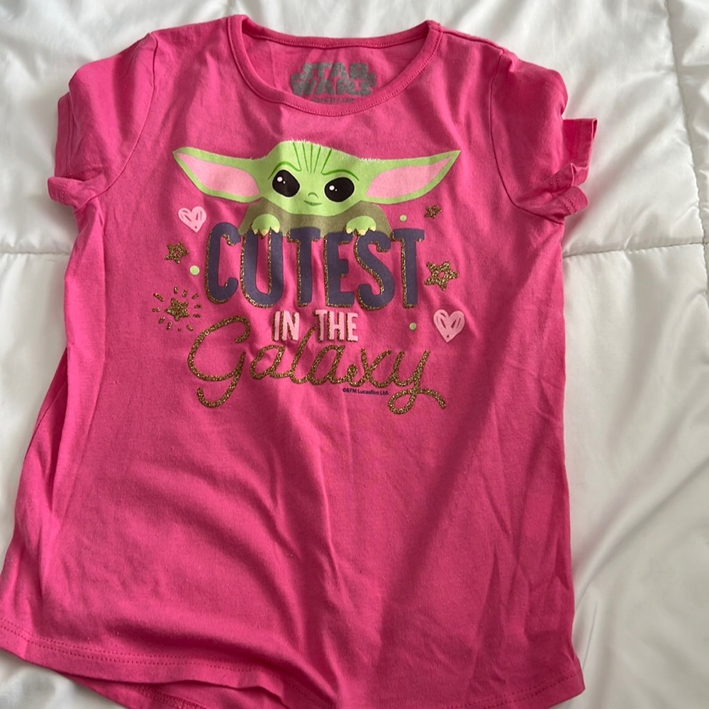 Little girls size 6 baby yoda shirt